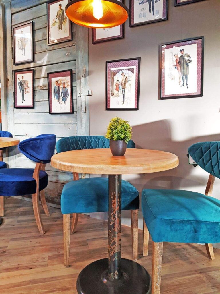 اثاث للكافيهات