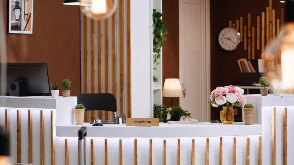 1000193502 5 star hotel