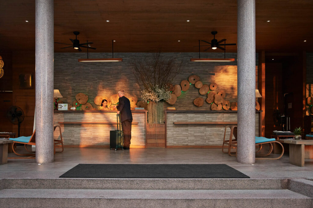 1000181694 hotel entrance design