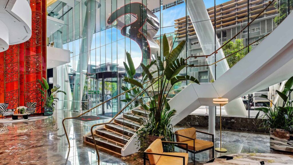 1000181697 hotel entrance design