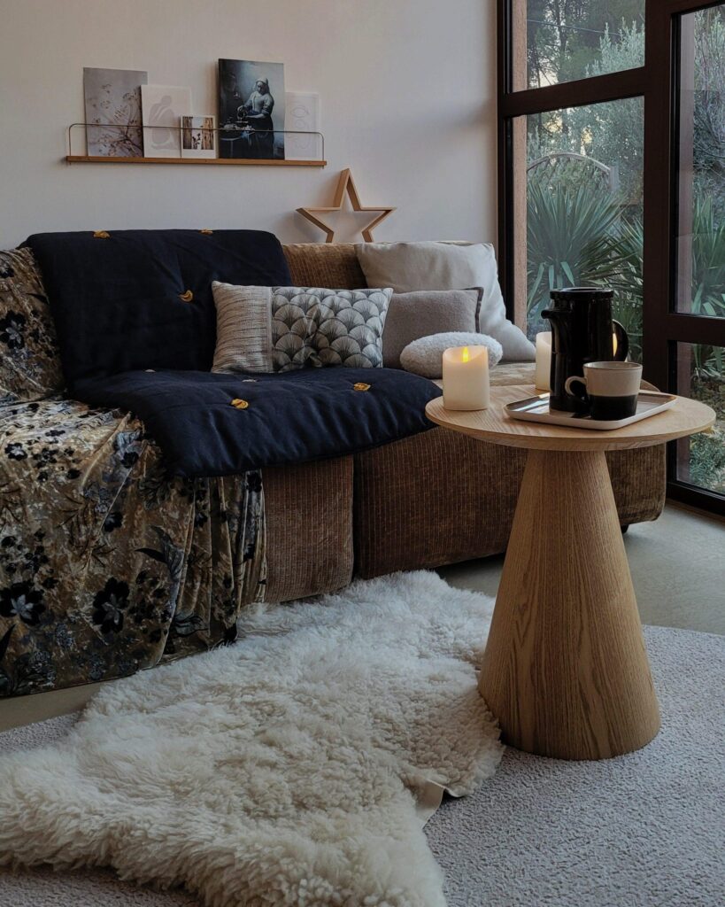 1000191314 house interior design