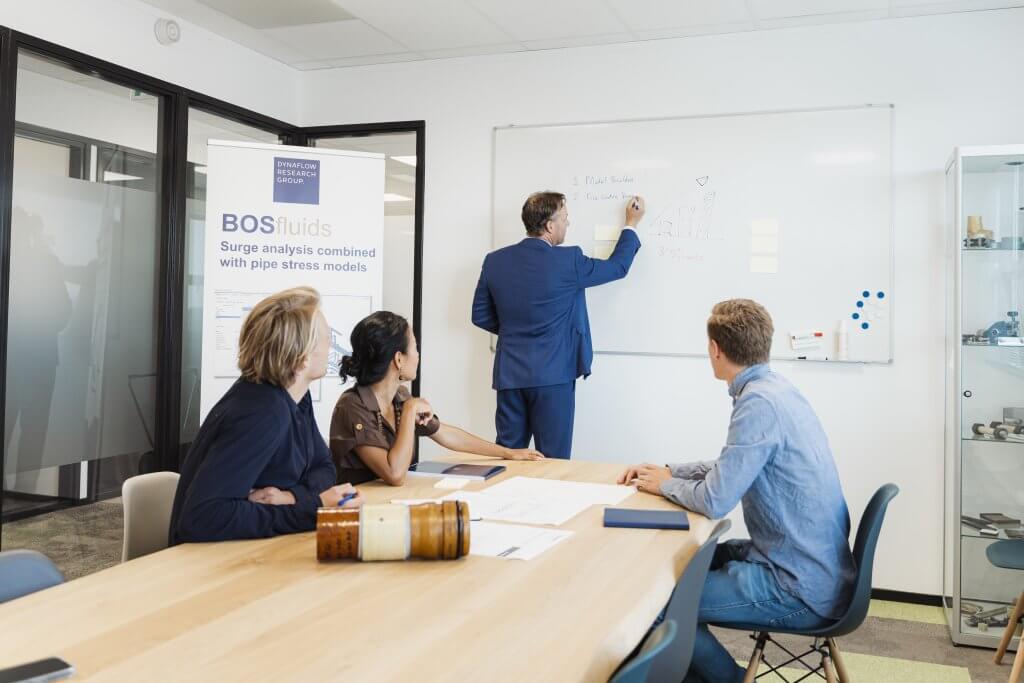 1000195723 مكتب هندسي يشرف على التنفيذ